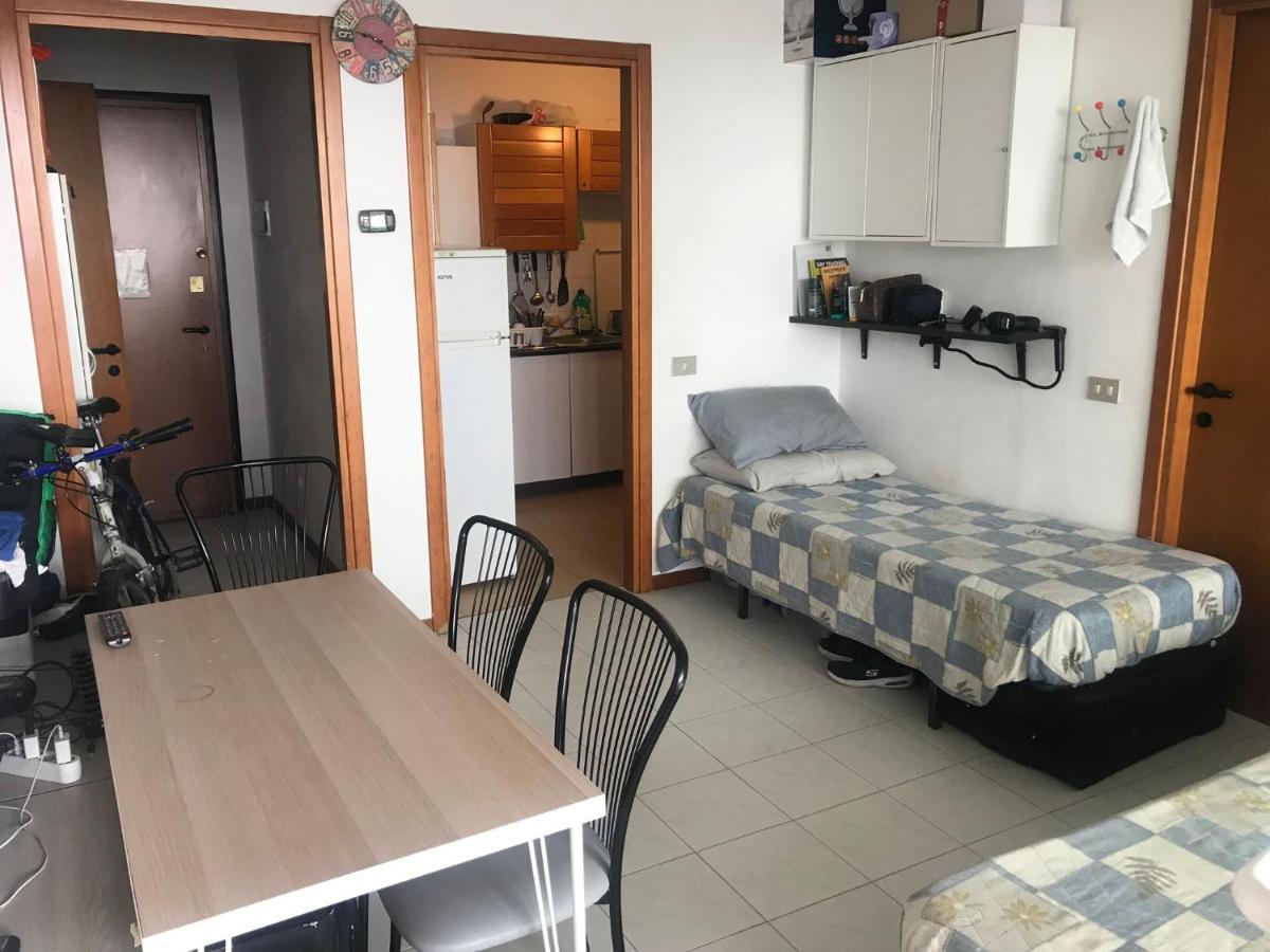 Hotel Milan White Tower Flat Bisceglie M1 Extérieur photo